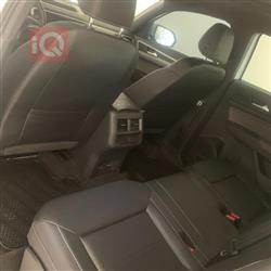 ڤۆڵکسواگن ئەتڵەس کرۆس سپۆرت